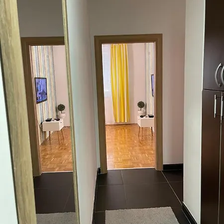Urban Apartment *