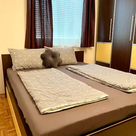 Urban Apartment *